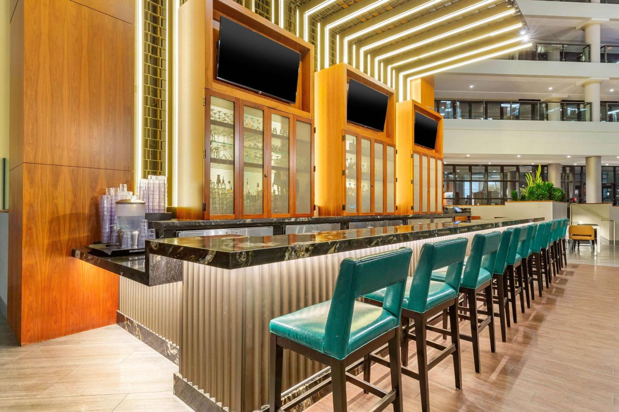 Hotel Hilton Club The District Dc 3*
